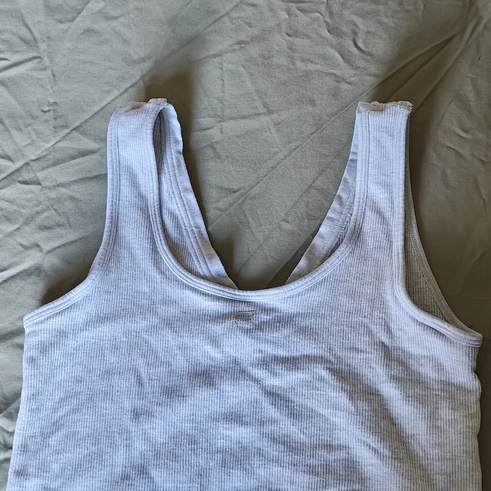 Fabletics Light Gray Ribbed Tank Top - Picture 2 of 3